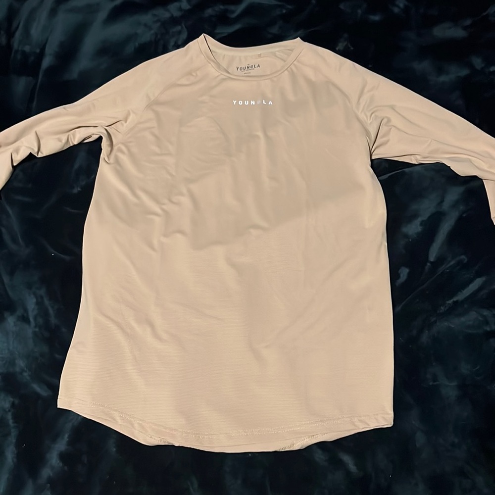Youngla Performance Line Long Sleeve Size Medium